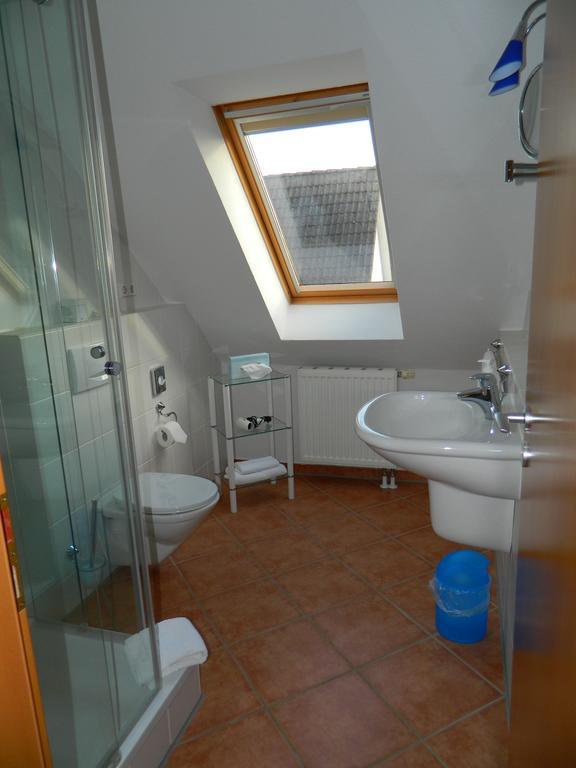 Messeapartment, Messezimmer Sehnde Szoba fotó